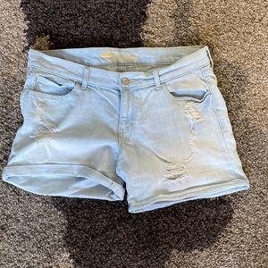 Women’s Old Navy Boyfriend distressed Jean Shorts